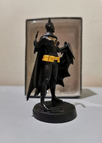 Eaglemoss Marvel DC Comics Superhero Collection Batgirl (Cassandra Cain) #37 - Picture 2 of 5