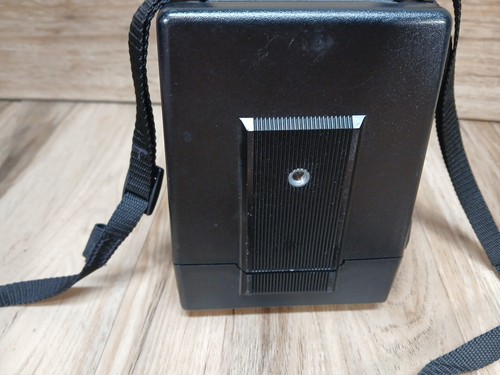 Polaroid 600 Instant Camera Business Edition Built-In Flash With Strap - Picture 14 of 15
