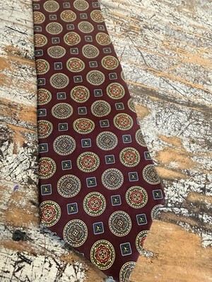 VTG Tommy Hilfiger Men's Silk Tie Maroon Gold Blue Geometric Medallion Pattern