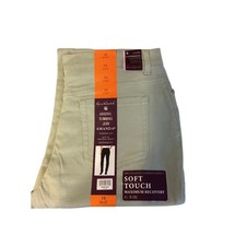 NWT Gloria Vanderbilt Amanda Heritage Fit Slimming Jeans  Women  s 16 Short