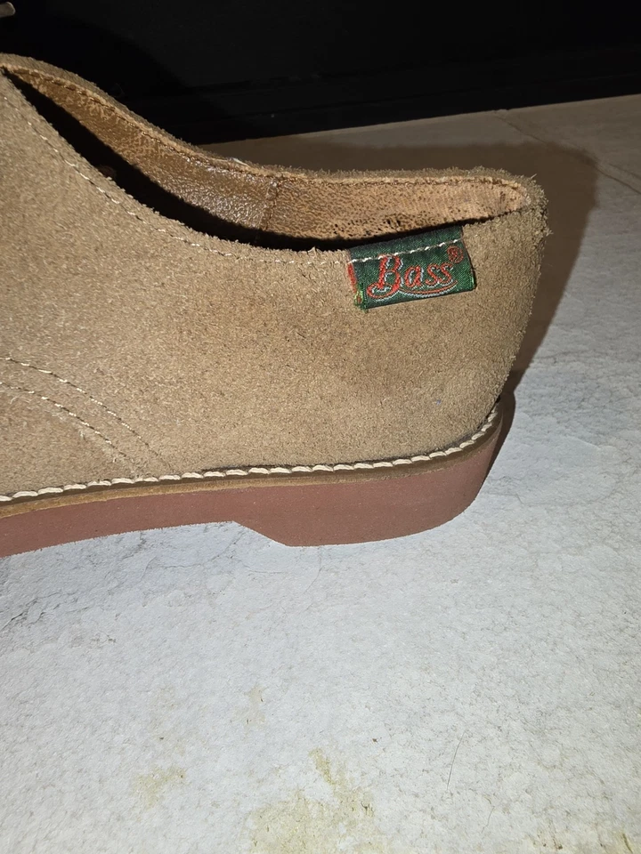 Zapatos Oxford de cuero de gamuza tostado clásico BASS BUC Elliott 5M para niños jóvenes Foto 3 de 4