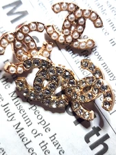 CHANEL BUTTONS 18 MM GOLD PEARLS AND RHINESTONES - PLEASE READ ITEM DESCRIPTION