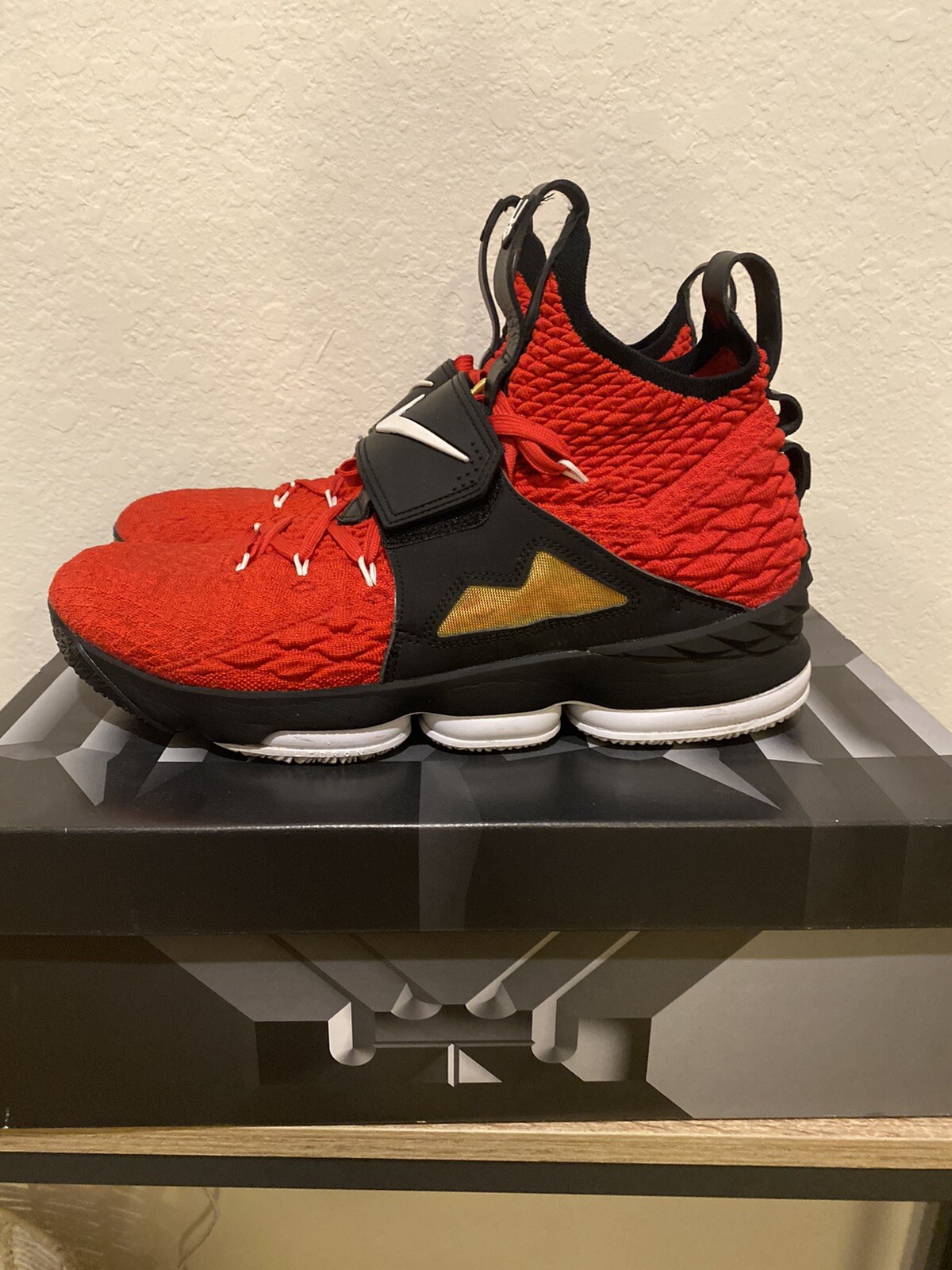 lebron 15 red diamond turf