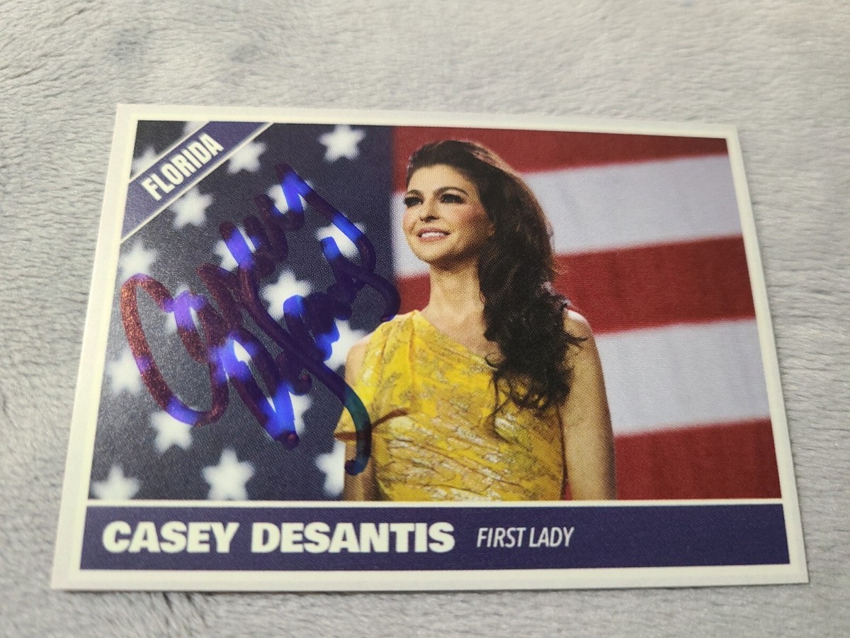 casey desantis gold dress Signed Card Rare!! Future First Lady Of The United States?? Colour: champagne
