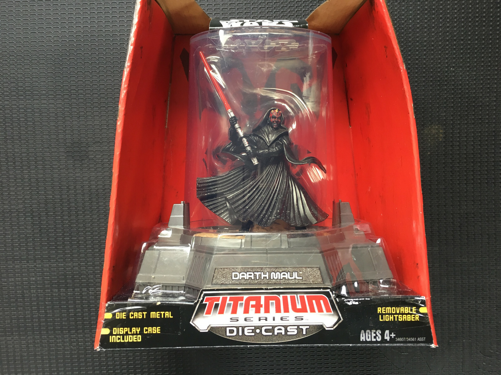 Star wars Titanium Series Die-Cast Darth Maul
