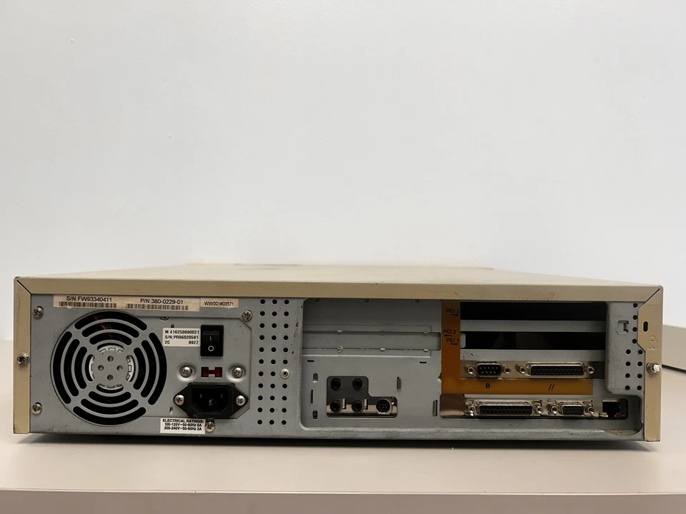 Sun Microsystems Ultra 5 - Image 2 of 3