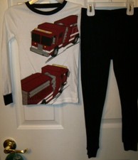 Carter's Fire Truck Fireman Long Pajama PJ 2 Piece Set Boys Size 5 NWT