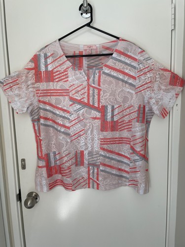 MILLERS BLOUSE WHITE/PINK BEADED NECKLINE SIZE 20