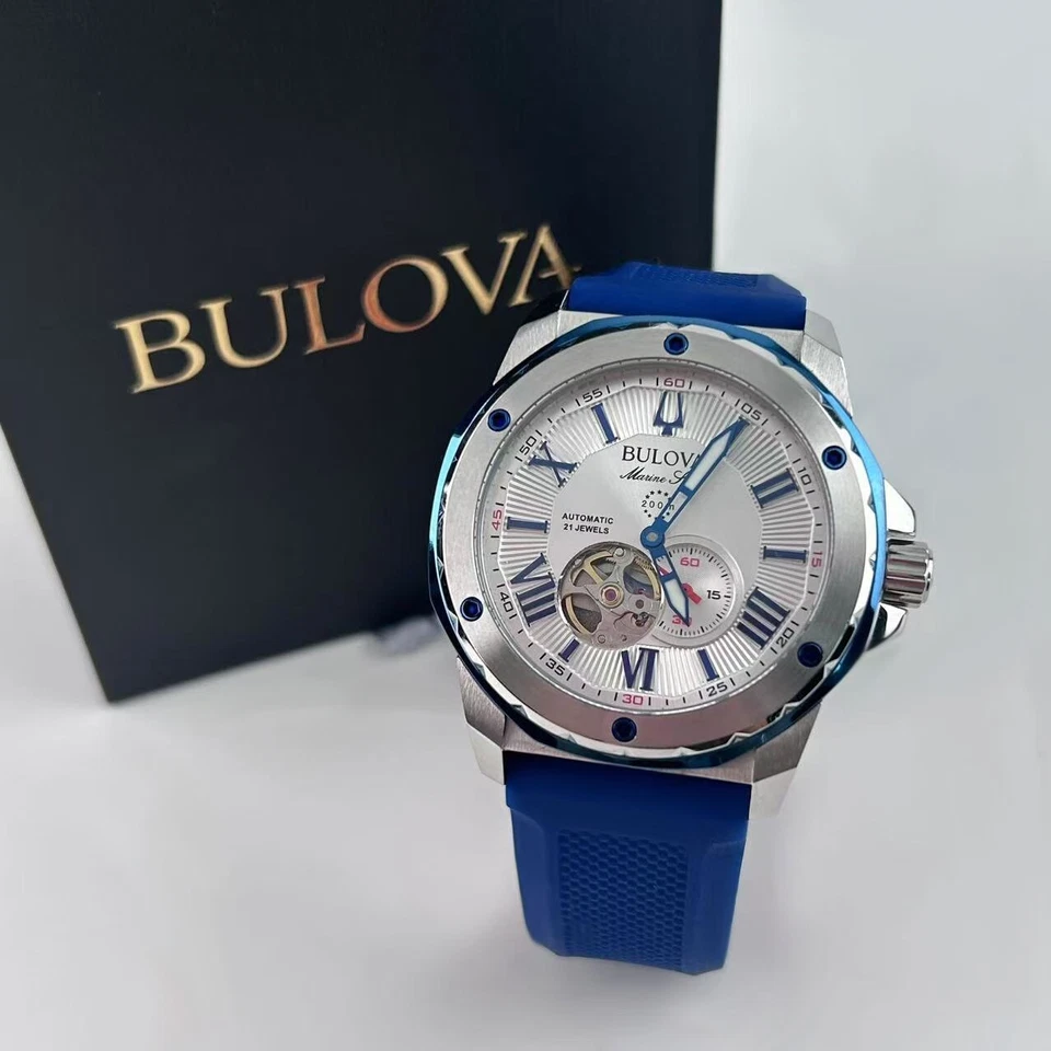 Reloj automático para hombre Bulova Marine Star 98A225 esfera blanca correa de goma roja/azul Foto 4 de 4