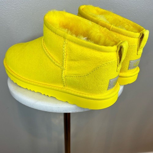NEW UGG Classic Ultra Mini Suede Boot Canary Yellow Sz 5 NWT Sheepskin SOLD OUT - Picture 4 of 15