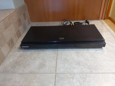 Samsung BD-D5500 Blu-Ray 3D DVD Player No Remote - Tested & Working