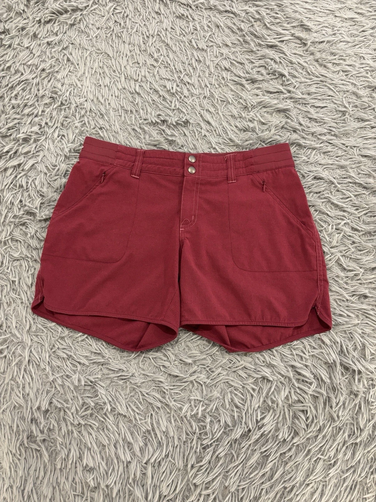 Kuhl Shorts Women’s Size 8 Strattus Claret Red Outdoor Casual 6” Inseam Gorpcore
