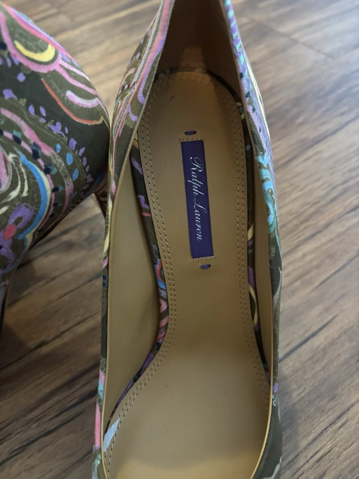 RARE Ralph Lauren Purple Label Heels Collection Celia Pumps 40B Silk Paisley - Image 2 of 4