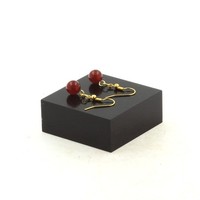Steine Und Mineralien. Ohrringe 1 Rote Achat Perle 8 Mm In Vergoldetem Stahl
