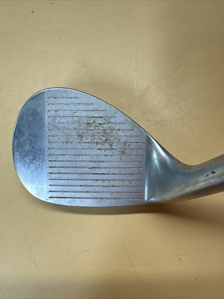 MacGregor Golf V-FOIL Forjado Fresado EZ OUT 60* LOB WEDGE Aço Rígido Direito - Imagem 4 de 4