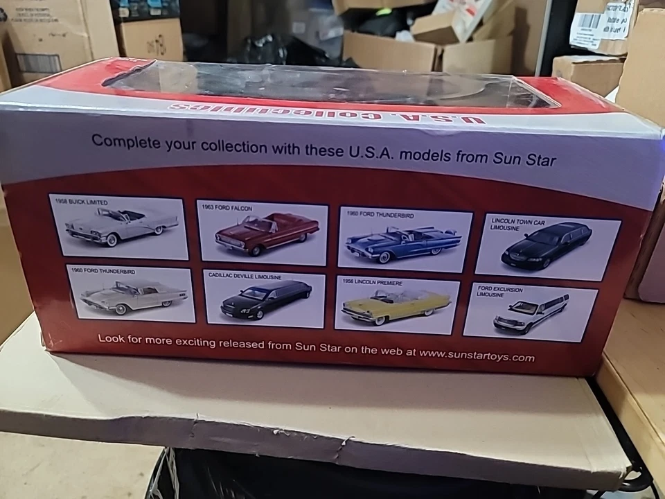 Camioneta de bomberos Sun Star 1965 Chevrolet C20 Step Side escala 1:18 diecast en caja Foto 4 de 4