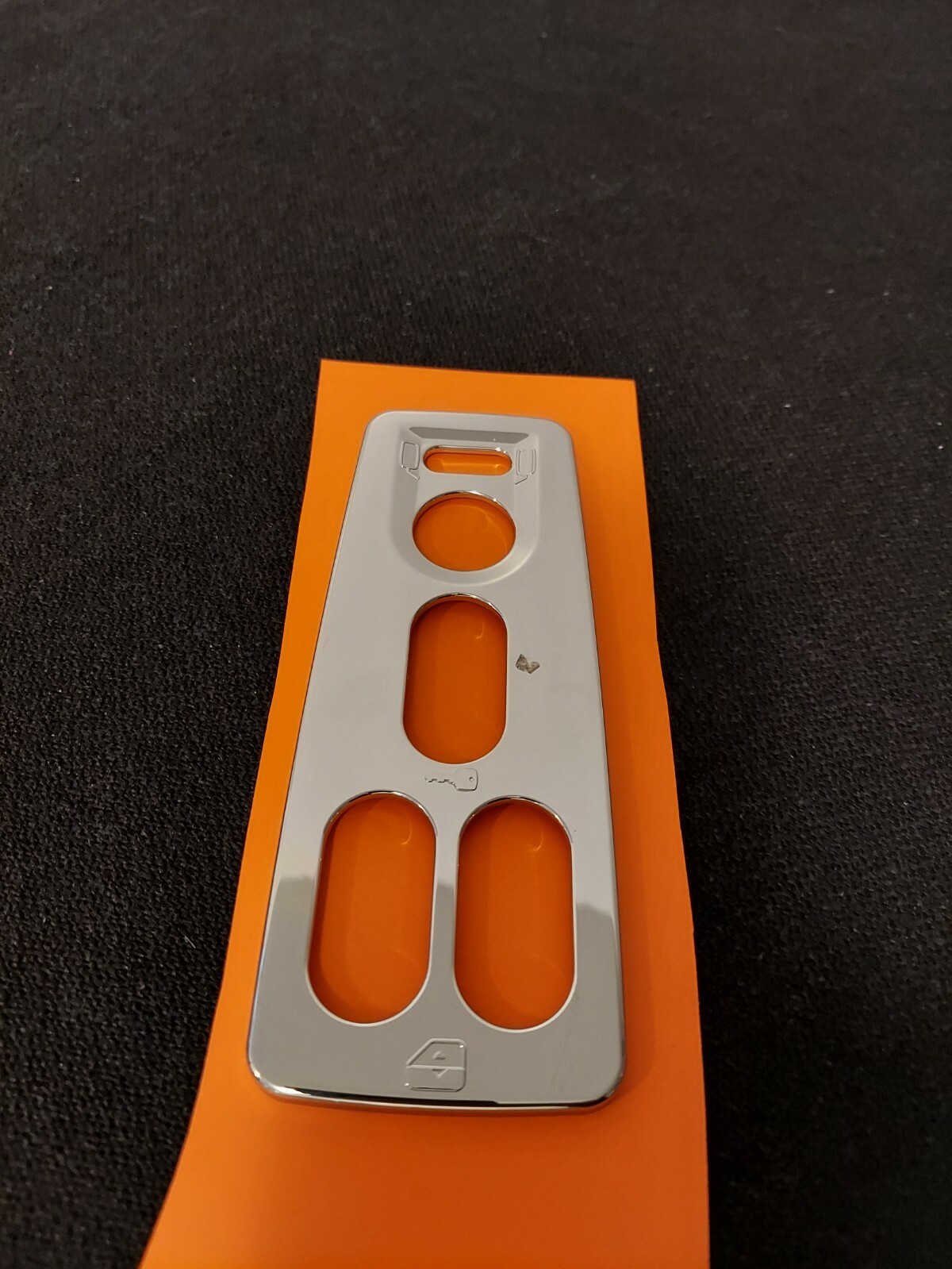 Picture 1 of 2