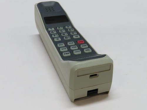 #9 TÉLÉPHONE PORTABLE VINTAGE MOTOROLA DYNATAC ULTRA CLASSIQUE - Photo 14 sur 14