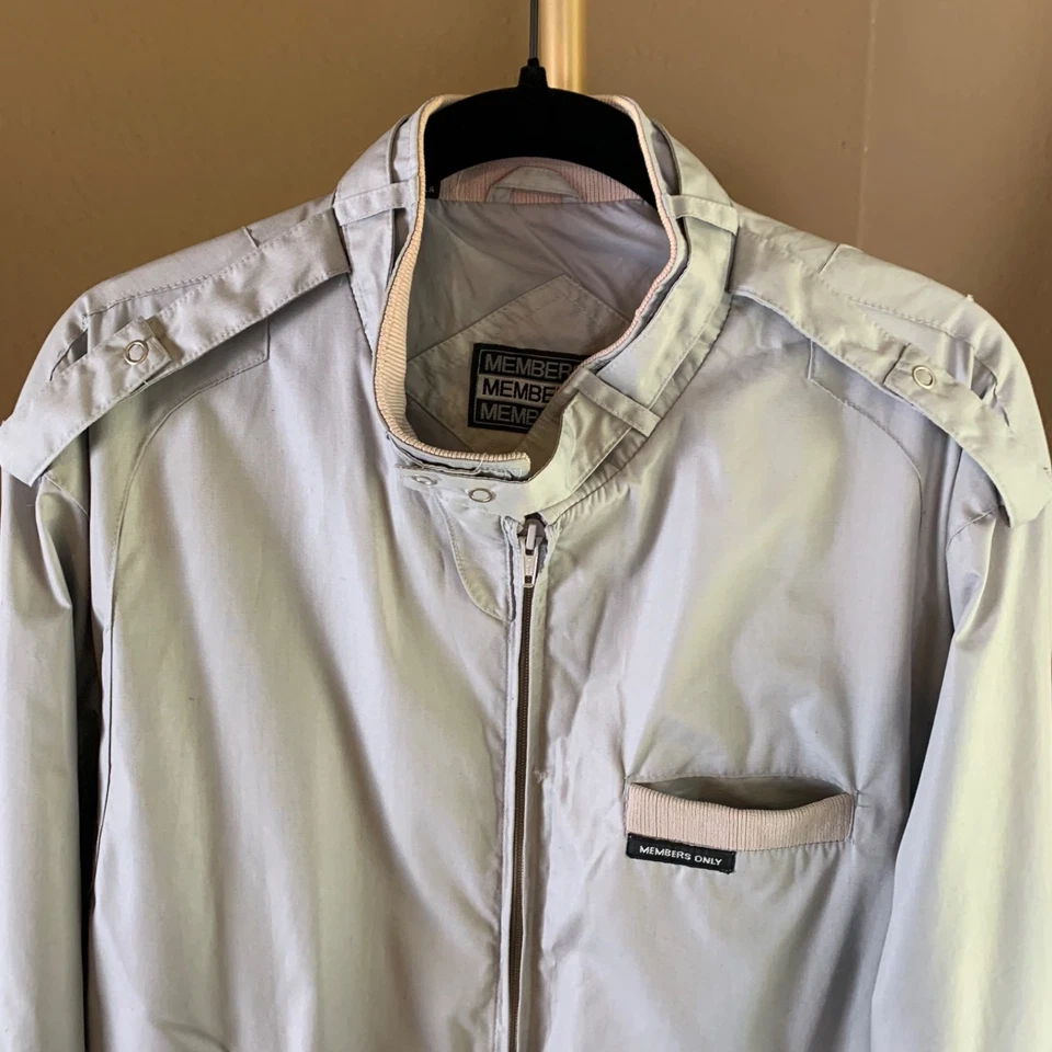 Vintage Members Only Jacket Mens SZ 40 Windbreaker Bomber Racer Full Zip Gray - Image 3 of 4