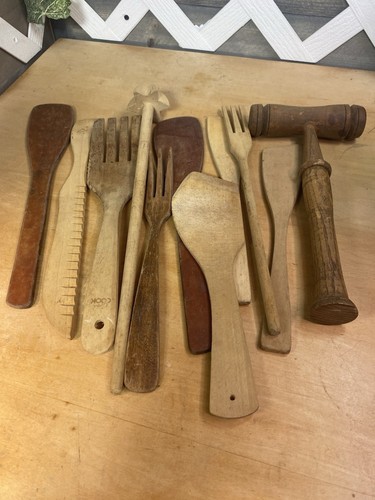 Lot Of 11 Wooden Kitchen Gadgets/Tools