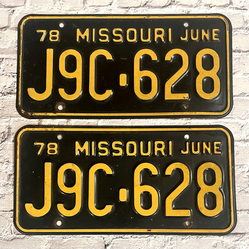 1978 Missouri Automobile License Plate Matched Pair / Set J9C-628