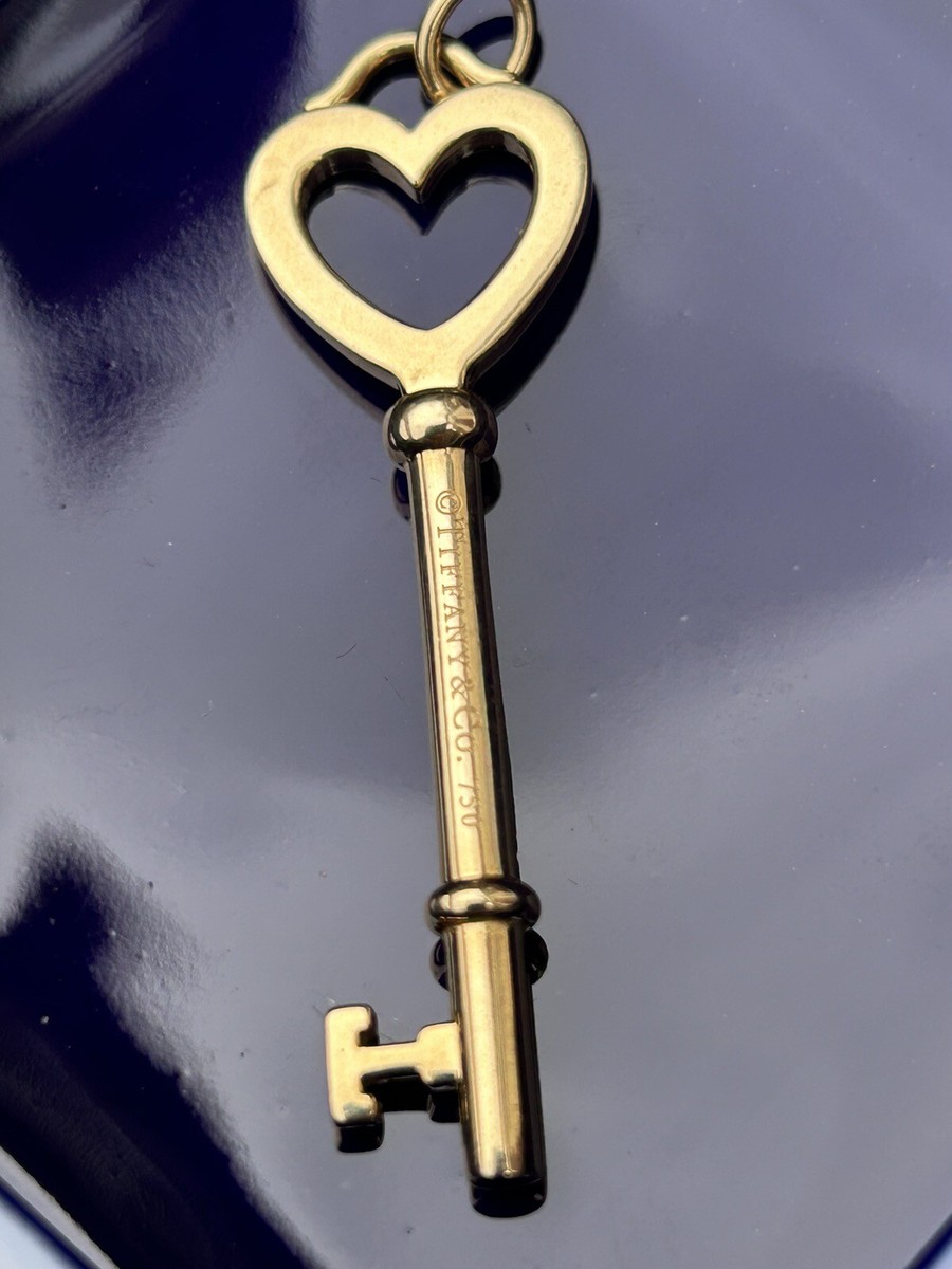 Tiffany & Co 18K Gold Large Heart Key Pendant 9.5 Grams Solid 2.25