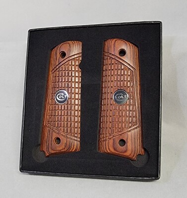 1911 Colt Rosewood Double Diamond Checked Fullsize Grips w/Black Colt Medallion