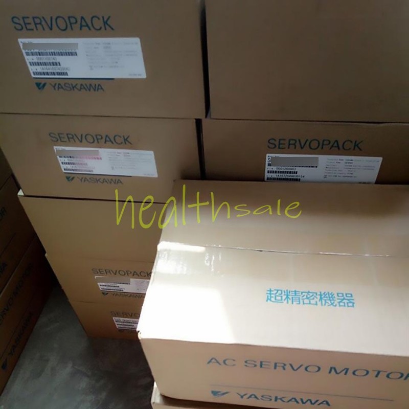 1PCS NEW Yaskawa Servo Motor SGMAS-01ACA61-Y2