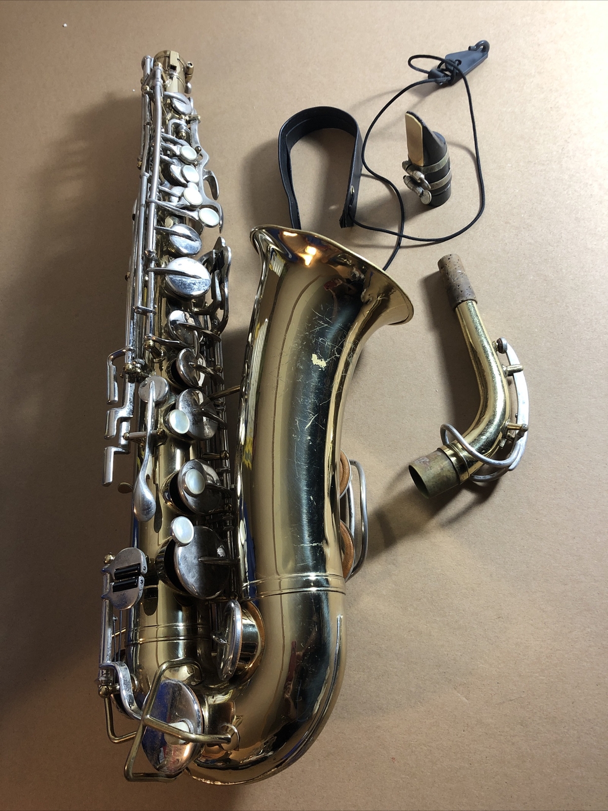 Buescher Alto Saxophone Nickel Keys,Bues474957 With Hard Original Case