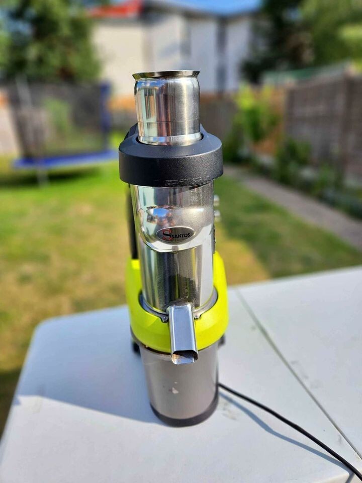 Santos Commercial Cold Press Juicer RRP £4000