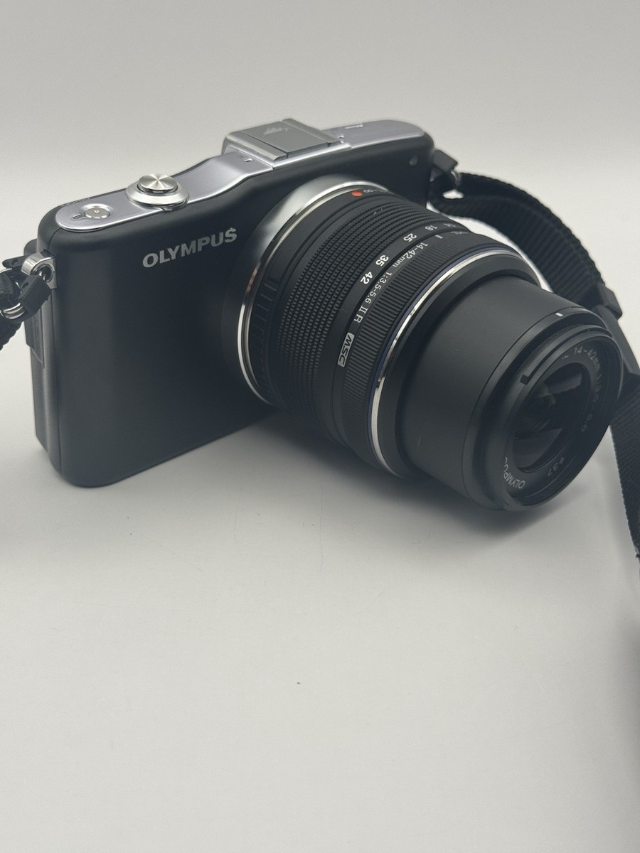 Olympus PEN Mini E-PM1 M.Zuiko 14-42mm Lens Battery And
