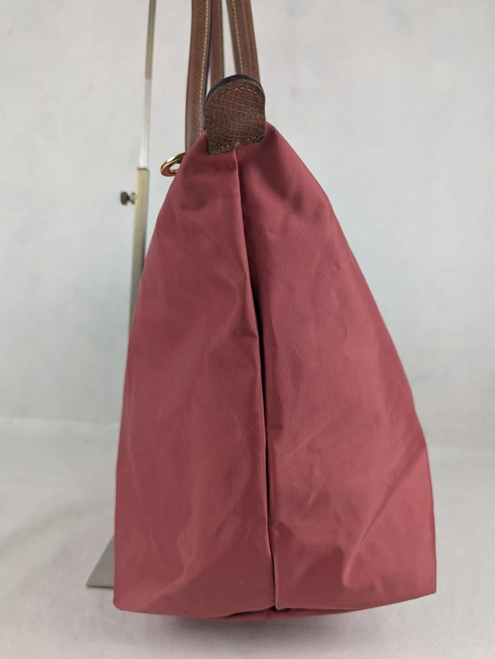 Used Longchamp Le Pliage – Authentic Nylon Pink Tote Handbag, Classic Style! - Image 4 of 4