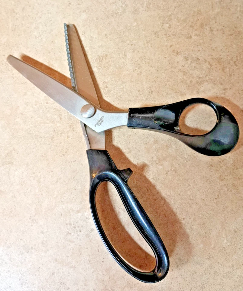 Pinking Shears for Fabric Sharp Smooth Cut Unused ZigZag Sewing Notions Tools 8" - Image 2 of 4