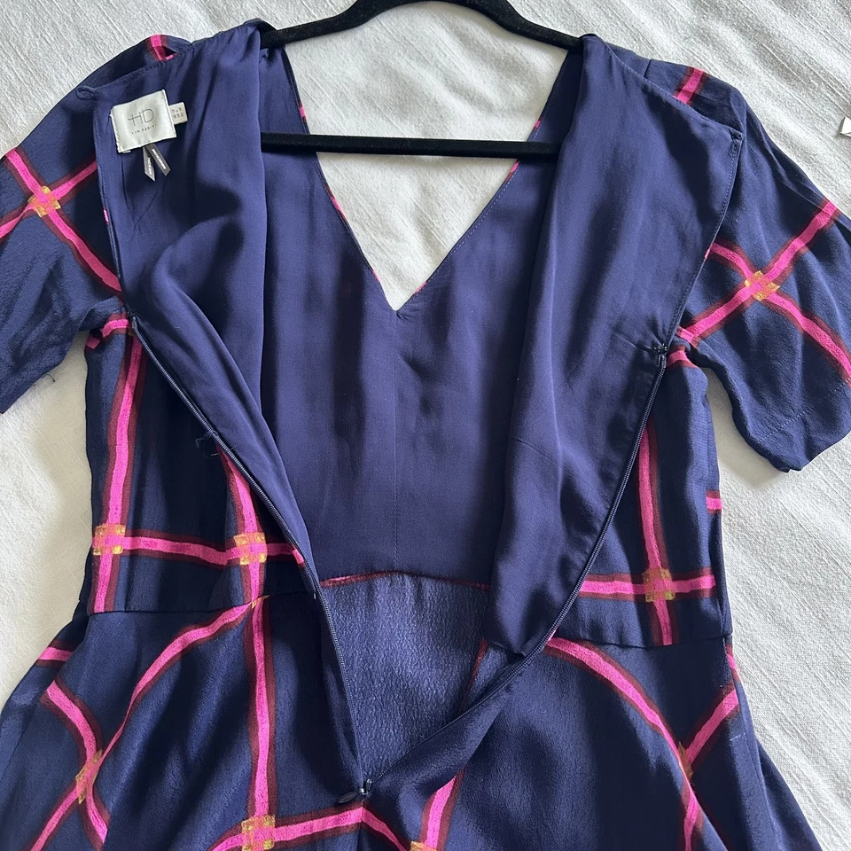 Vestido HD In Paris Anthropologie para mujer 6 ventanas a cuadros a rayas ajuste midi acampanado Foto 4 de 4