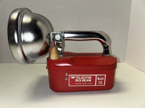 VTG Big Beam Model 166 Hand Lantern Red Steel Chrome Flashlight 6V Beautiful - Bild 4 von 18