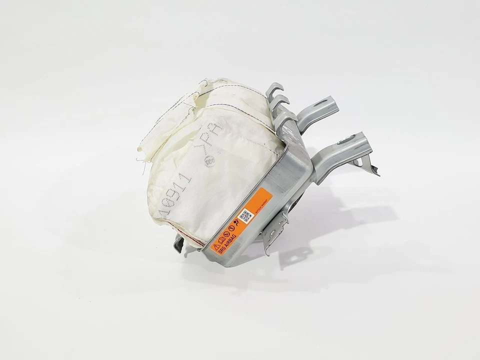 2006 年马自达 Miata 原始设备制造商乘客仪表板 0080.P1.10.0029 — 第 2/4 张图片