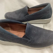 Walking Cradles Womens Size 7 W  Orleans Navy Matte Snake Print Slip On Shoes