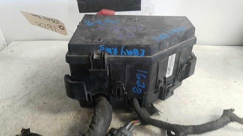 09 GMC ACADIA TRAVERSE OUTLOOK ENGINE FUSE BOX CIRCUIT BLOCK RELAY JUNCTION - Picture 7 of 9