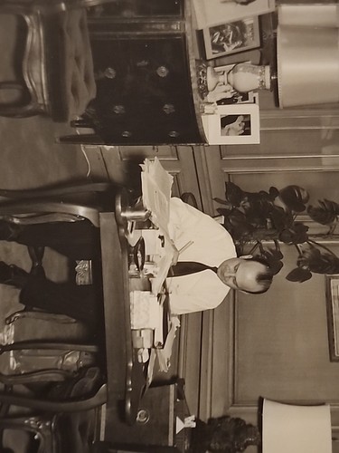 Besitzer J SCHINE VOM WALDORF ASTORIA 1959 VINTAGE FOTO BEI DER ARBEIT IN DER TOWER SUITE - Bild 4 von 11