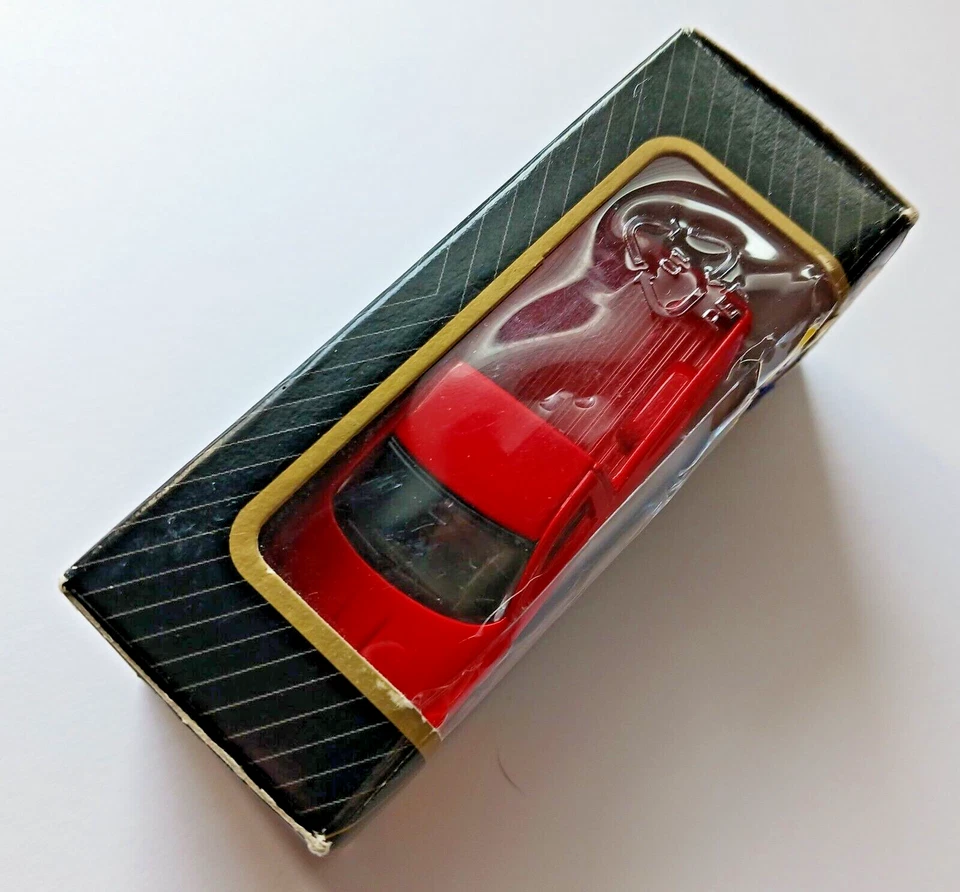 Camioneta pickup Dodge Dakota Sport roja de metal fundido escala 1:64 Maisto, nueva en caja Foto 3 de 4