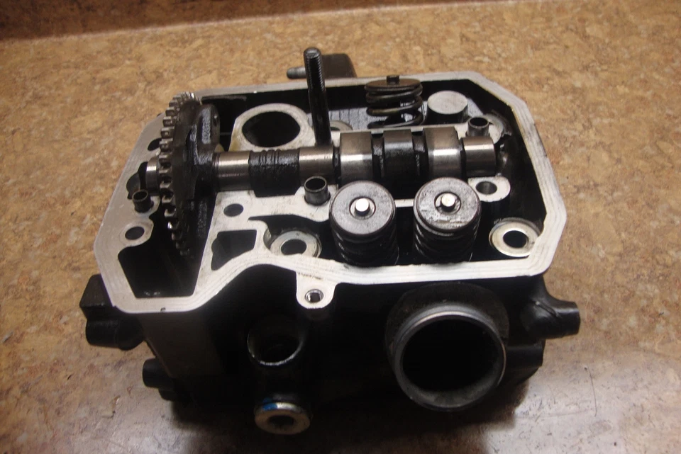 Honda Shadow VT750 VT 750 2007 Spirit motor trasero culata eje de leva Foto 3 de 4