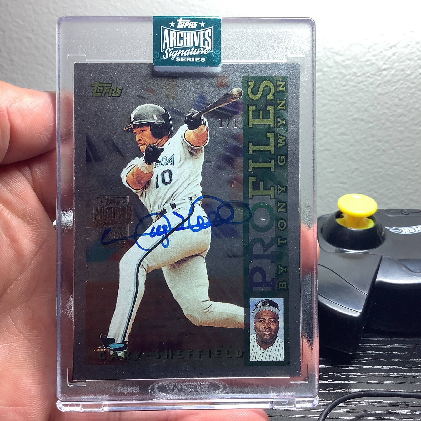 2024 Topps Archives Signature Series Retired Player Gary Sheffield 1/1 Auto Card