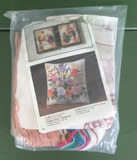 Vintage Artcraft Concepts SUMMER FLOWERS PILLOW #5837 Longstitch Kit Started