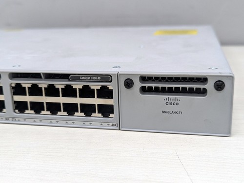 Cisco Catalyst 9300 C9300-48T-A 48-Port Network Switch ***Missing PSU*** - Afbeelding 2 van 7