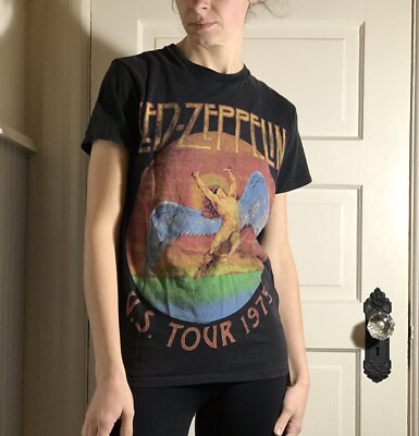 led zeppelin 1975 tour shirt