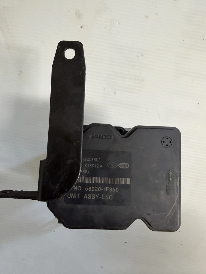 05-09 Módulo bomba freno antibloqueo ABS Kia Sportage Hyundai Tucson 58920-2E300 Foto 3 de 3
