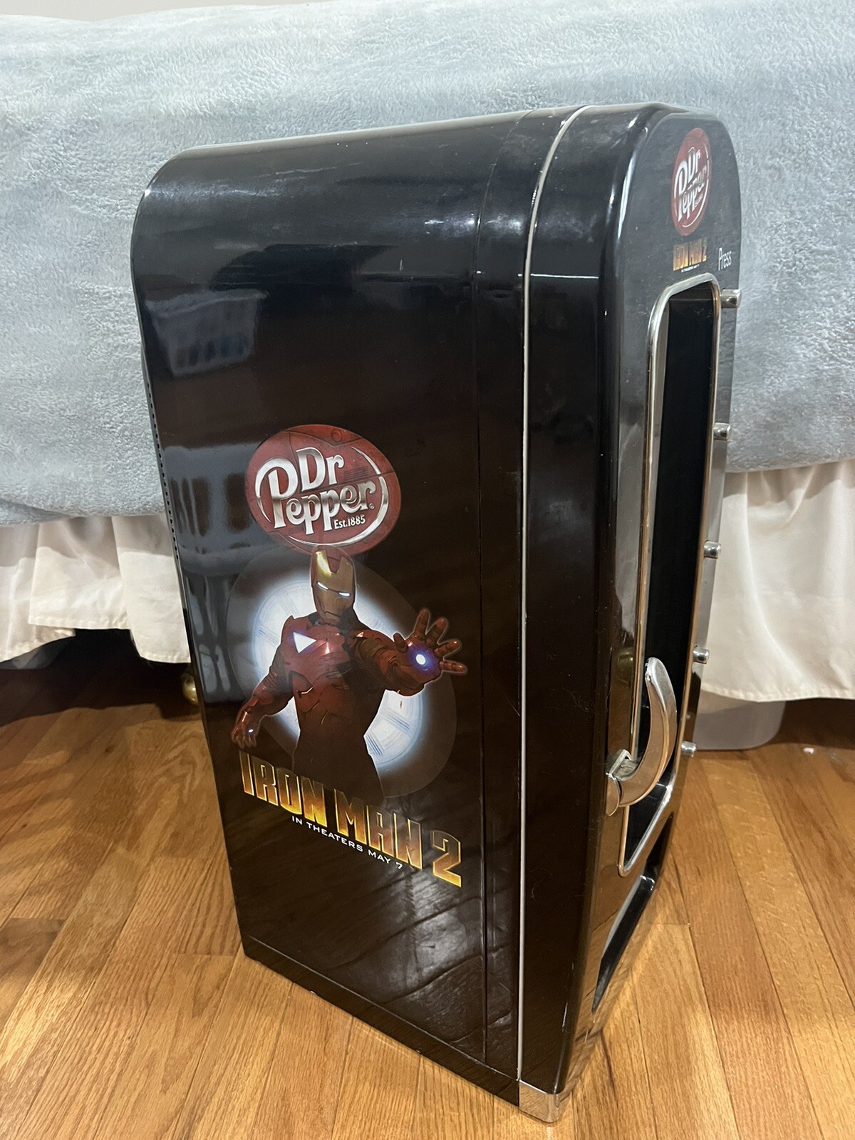 Dr Pepper Is Giving Away A Gaming Chair With A Built-In Fridge