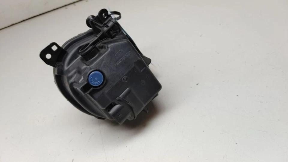 14 15 16 BMW 550I RH ПРОТИВОТУМАННЫЕ ФАРЫ OEM 739.3.152.12R - Изображение 3 из 4