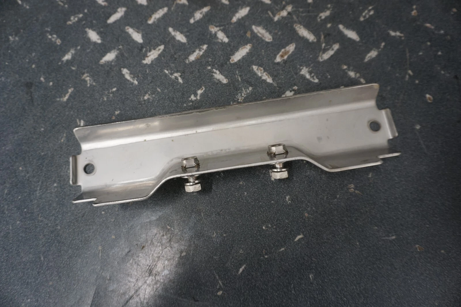 1997-2000 Yamaha OEM Steering Bearing Bracket GP7-61433-00-00 WaveRunner GP1200