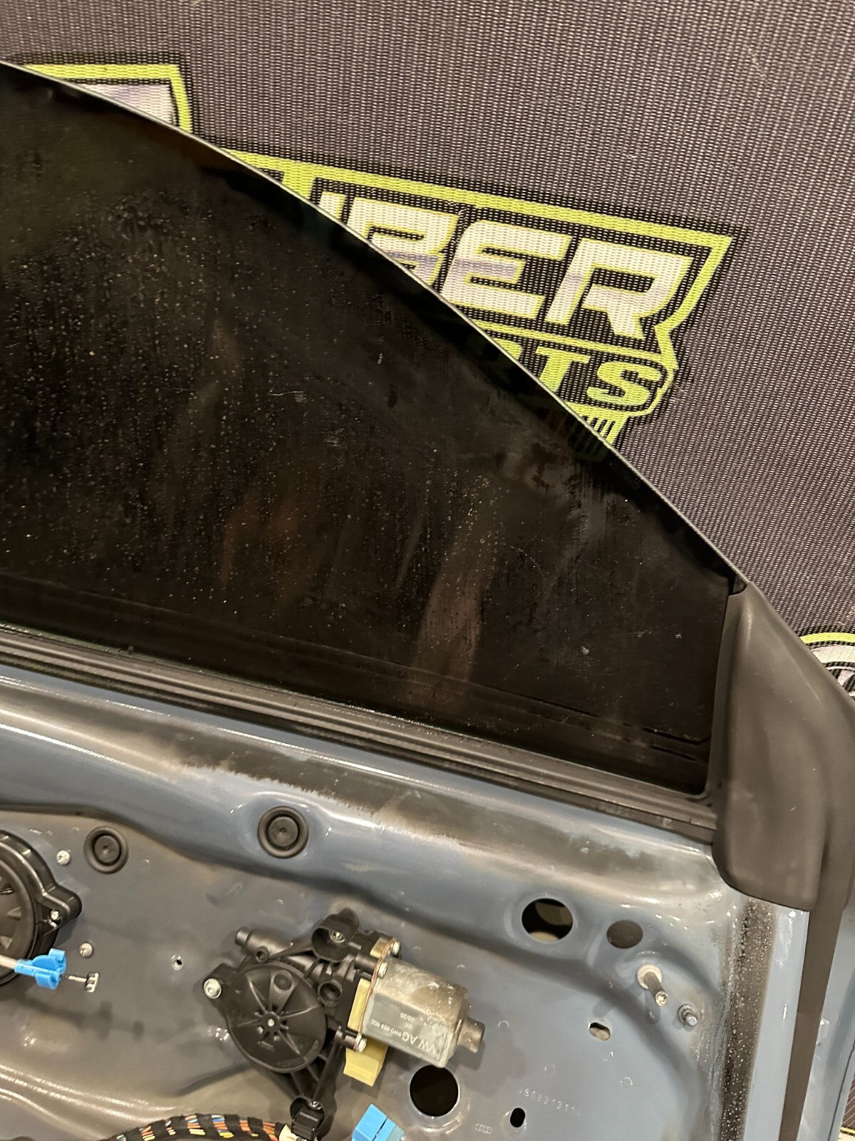 2017 2021 AUDI R8 LEFT DRIVER DOOR SHELL KEMORA GRAY  4S0 831 311 A "MINOR BURN"